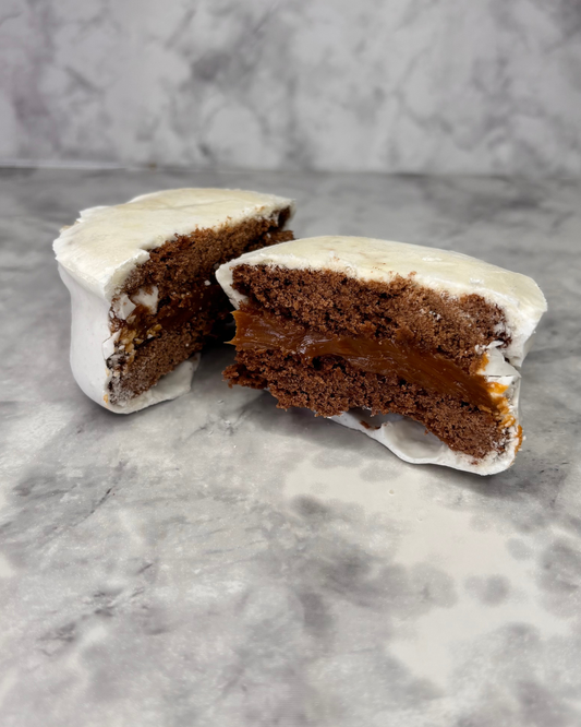 ALFAJOR CHOCOLATE cubierto con Merengue